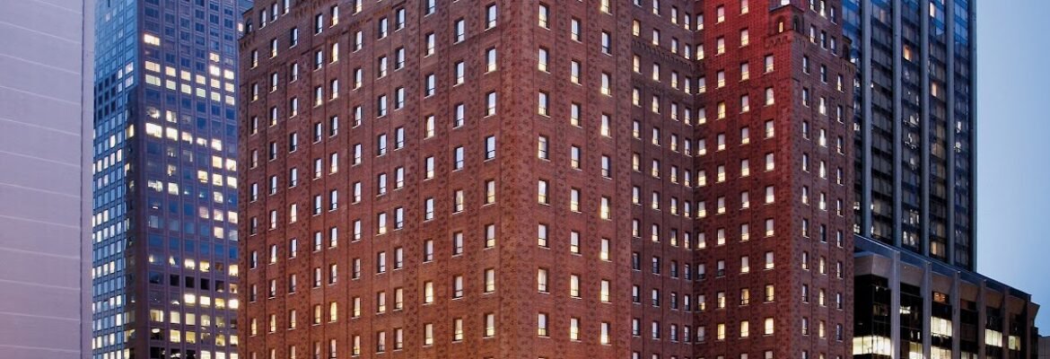 Warwick Allerton – Chicago